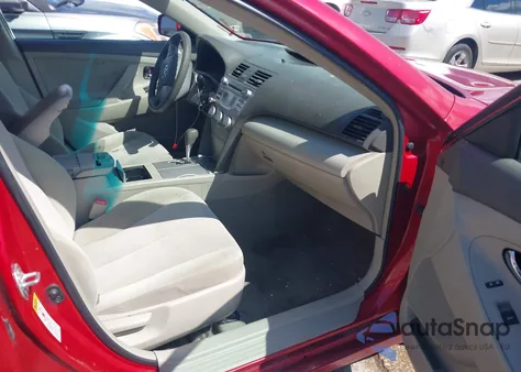 2011 Toyota Camry Le from USA, damaged, VIN 4T1BF3EK2BU628197